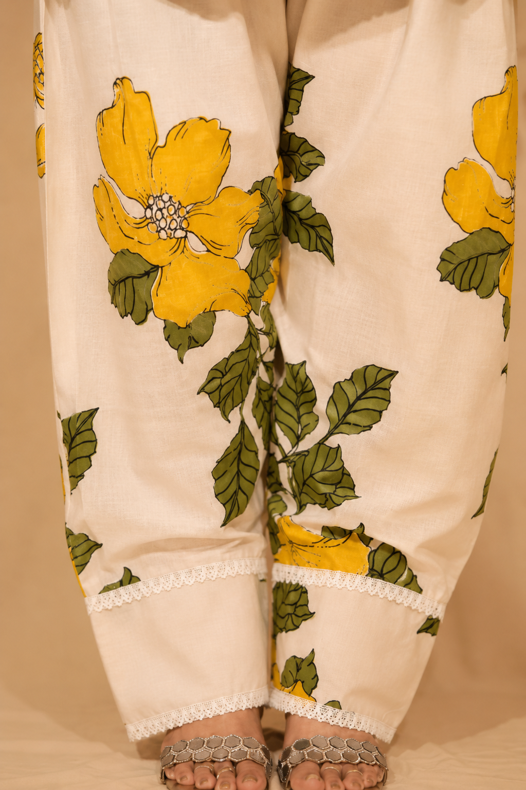 Amaltas Farshi Set